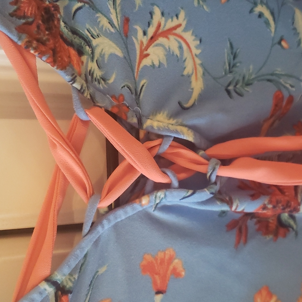 Dress - Picture 3 of 5